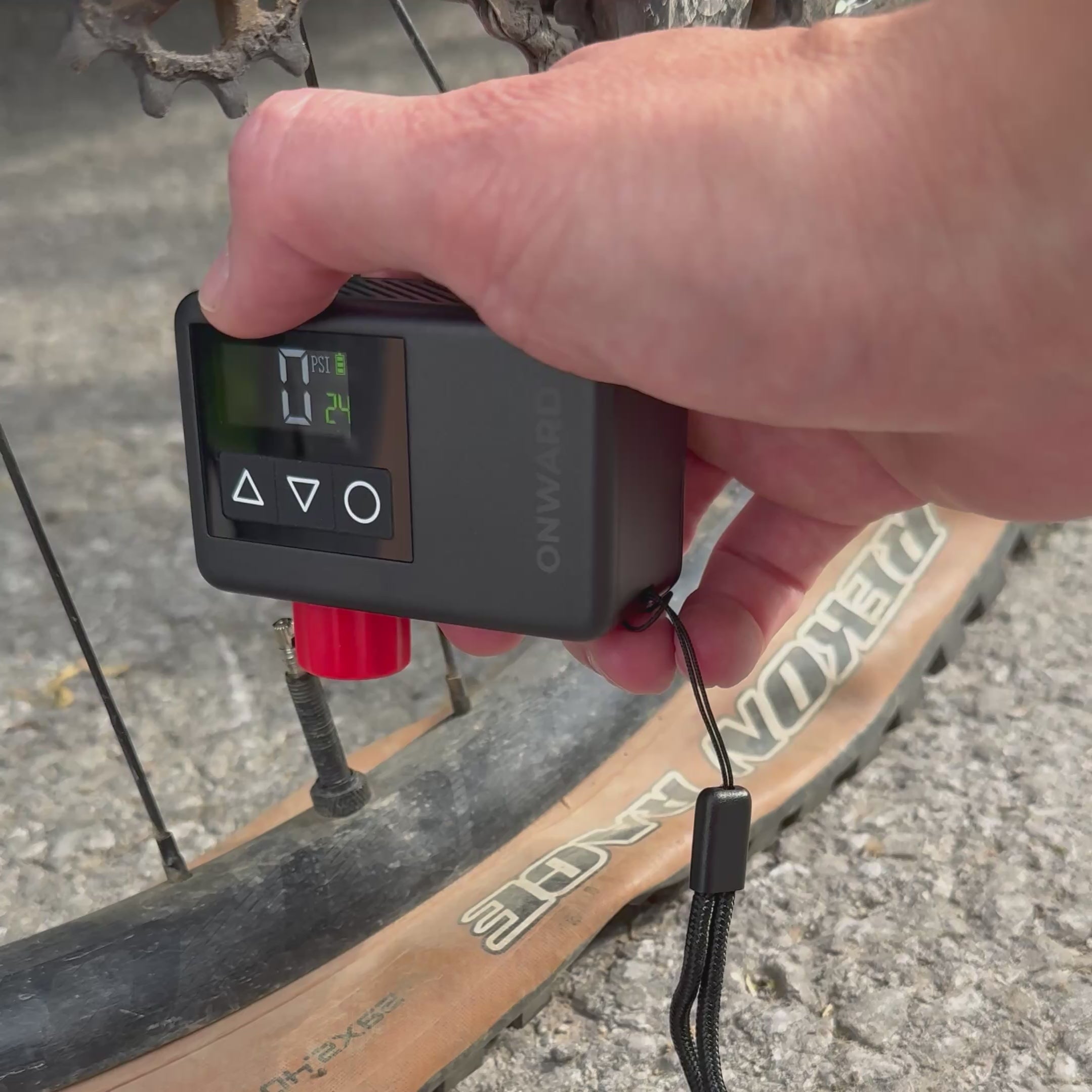 Load video: Pump is automatically filling to set PSI and will shut itself off